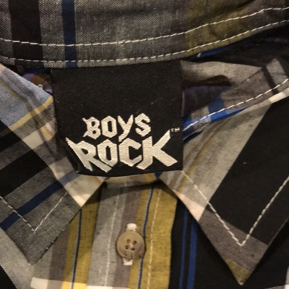 2/$50 BOYS ROCK 3 Piece Set Size 4T - Picture 6 of 8